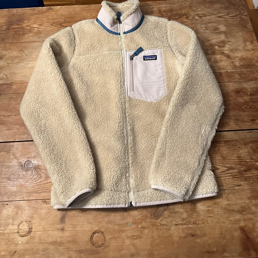 Patagonia Women’s Retro X Fleece Jacket Tan